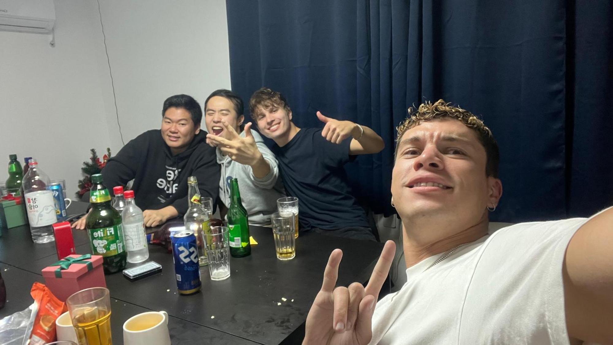Ocean'S Guesthouse - Foreigners Only Seoul Bagian luar foto